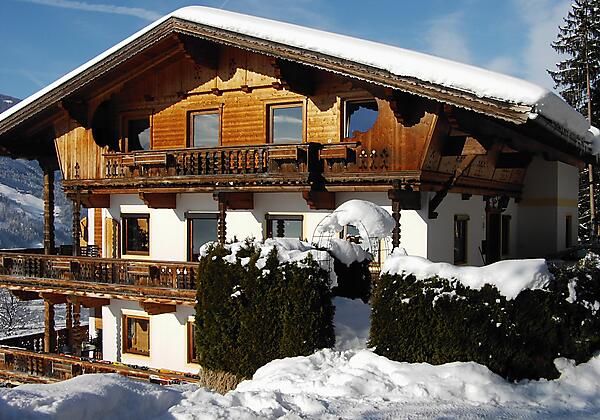 Haus Schwarzenberg Südansicht Winter