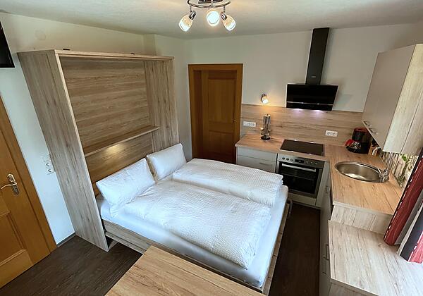Küche Ferienwohnung 2 mit Bett