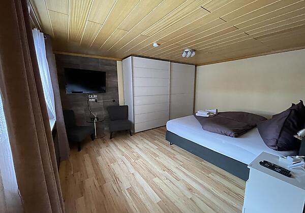 Zimmer 3 - Doppelzimmer mit privat Badezimmer