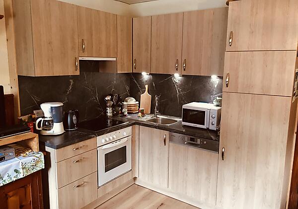 Vollwertige Küche im Aufenthaltsraum!