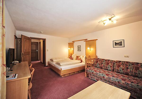 Doppelzimmer 24 mit 2 Zusatzbetten