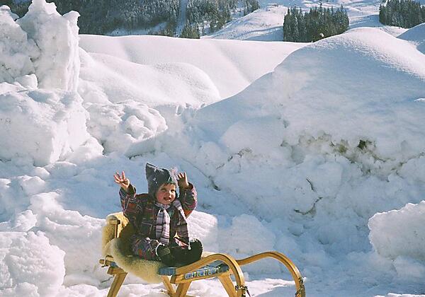 Rodeln vor der Haustüre