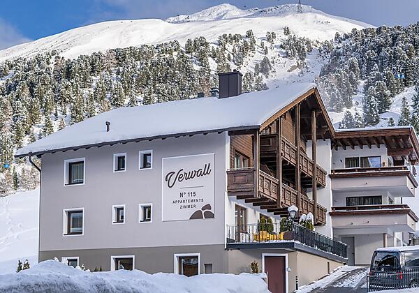 web-verwall-außenaufnahmen-