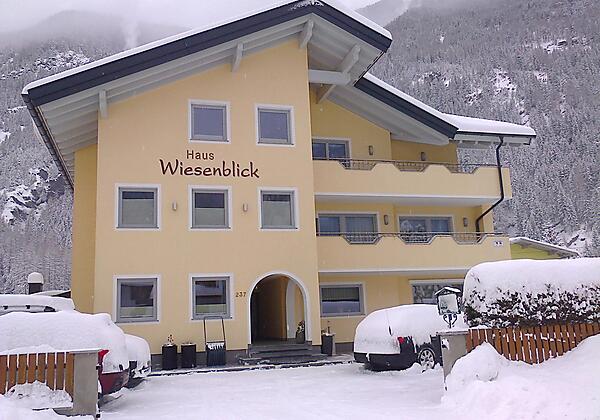 Haus Wiesenblick Winteransicht
