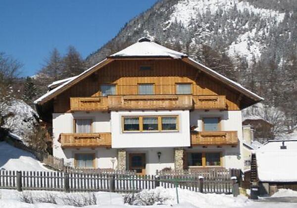 Mauterndorf_Winteransicht Holzer Werberhof