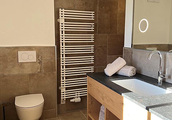 Zillertal-Landhaus Franz-Erdgeschoss-Badezimmer