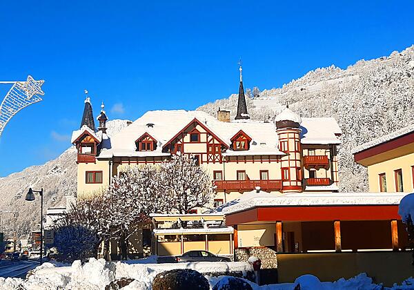 Hotelansicht Winter