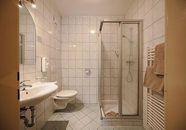 Badezimmer/Dusche/WC