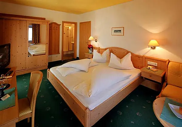 Zimmer im Hotel am Reschensee