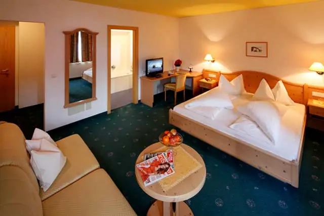 Zimmer im Hotel am Reschensee