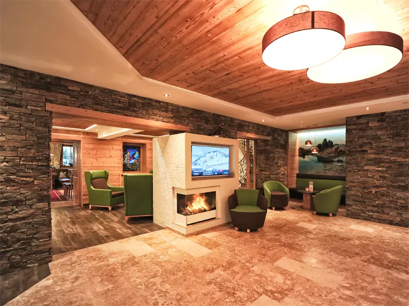 Empfang des Hotels Arnika in Ischgl
