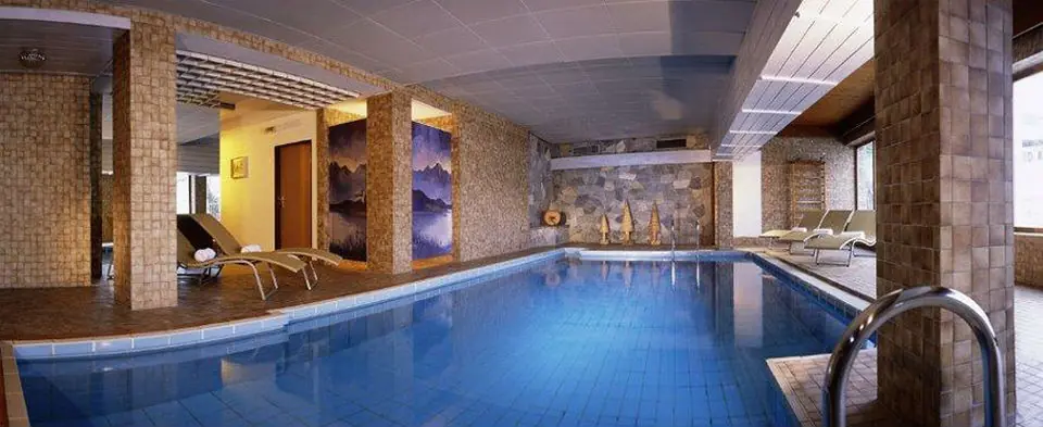 Das Hallenbad im Hotel Austria