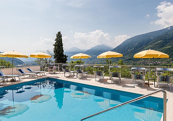 das solarbeheizte Freibad