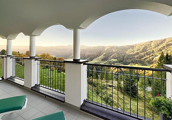 Aussicht von der Loggia der Suite "Sweet Zirbe"