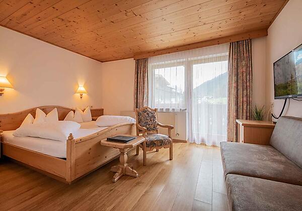 Doppelzimmer mit Zustellbett