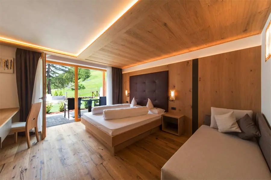Die Garden Superior Suite im Alpine Superior Hotel Fanes in Wolkenstein