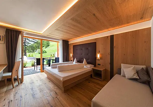 Die Garden Superior Suite im Alpine Superior Hotel Fanes in Wolkenstein
