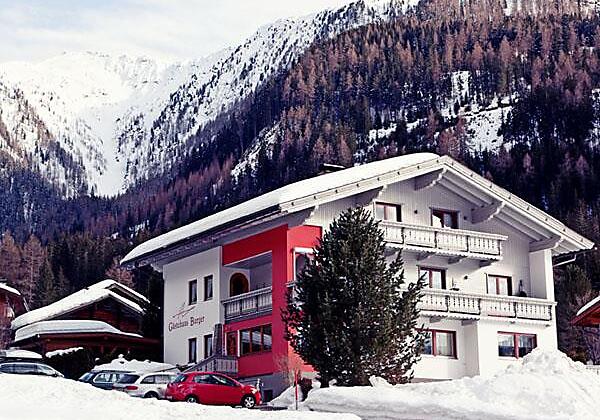 Hotel Garni Burger im Winter
