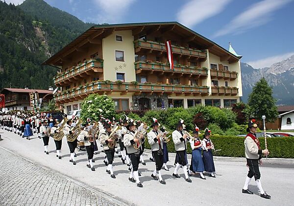 Hotel Gasthof Jäger Schlitters - Haus Sommer