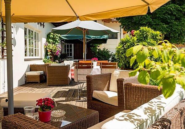 Hotel_Gasthof_Post_Terrasse_Kaiserwinkl