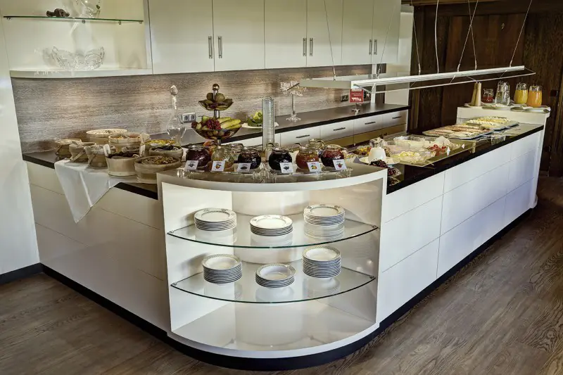 Frühstücksbuffet im Hotel Gemma im Kleinwalsertal