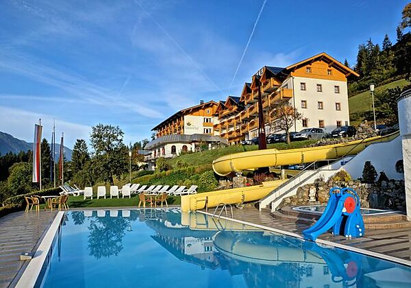 Pool im Sommer