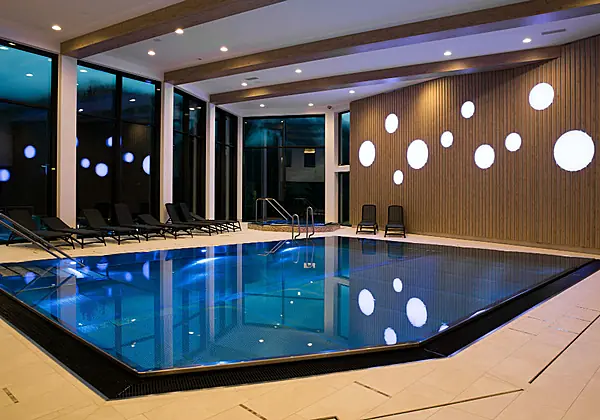 Das Hallenbad im Hotel Goldried in Matrei