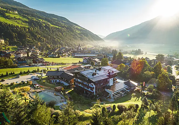 Das Hotel Hubertus aus der Vogelperspektive