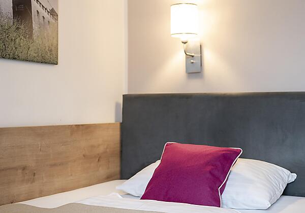 HOTELjunior JUNIOR Single Bettansicht