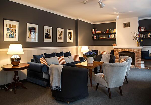 Wohzimmer mit Honestybar