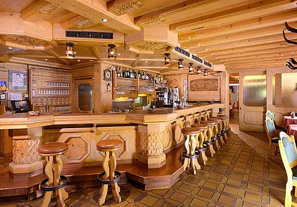 Die Hotelbar im Hotel Neue Post