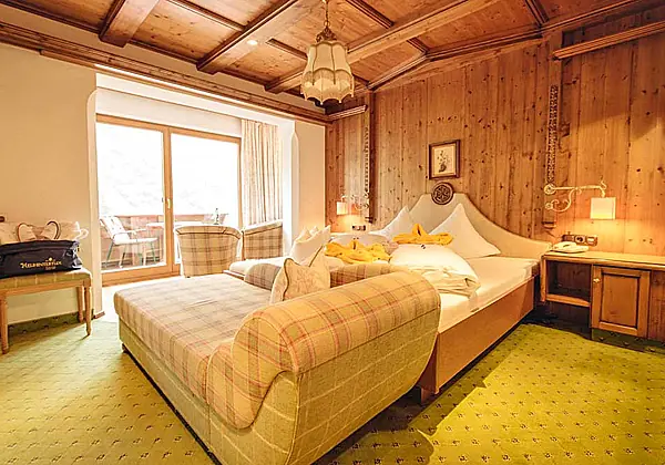 Das Doppelzimmer Superior Gletscherblick im Hotel Gletscher & Spa Neuhintertux in Tux