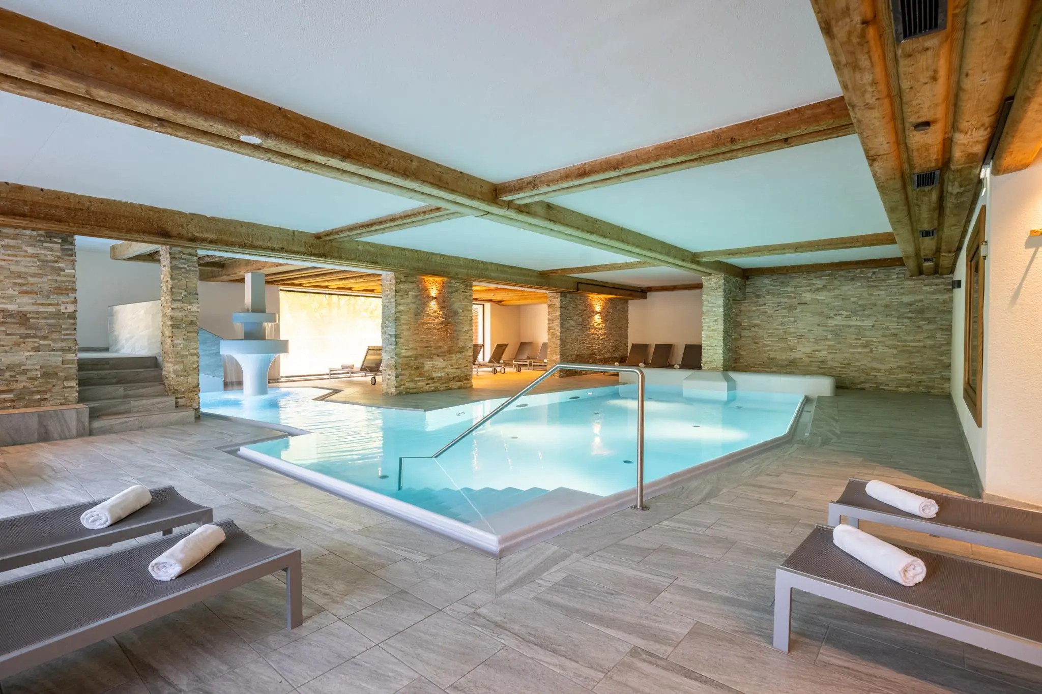 7 Hotel NockResort Spa Schwimmbad Indoor Pool