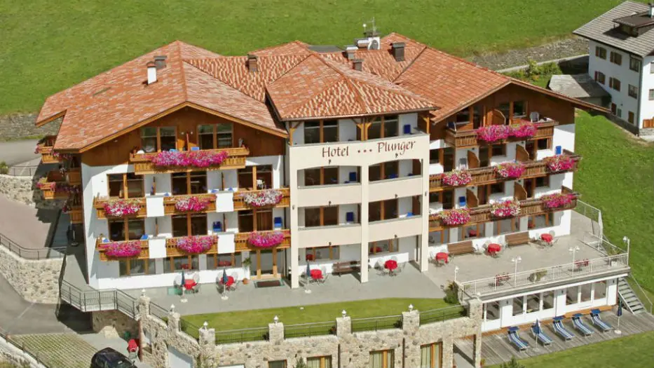 Sommerhausbild vom Hotel Plunger in Kastelruth