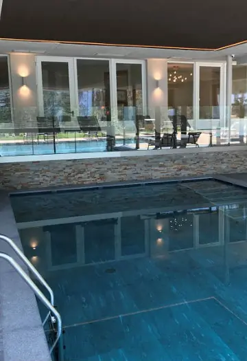 Das Hallenbad im Hotel Plunger in Kastelruth