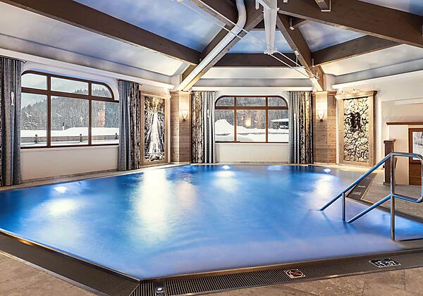Indoor-Pool_Hotel Riedl_Kössen_(c) Alex Gretter (1
