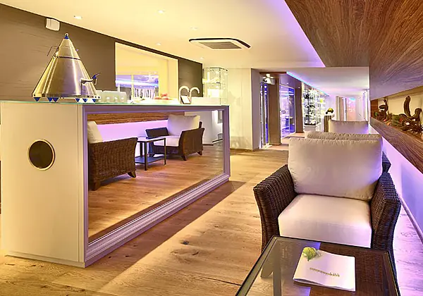 Teelounge im Hotel Sackmann in Baiersbronn