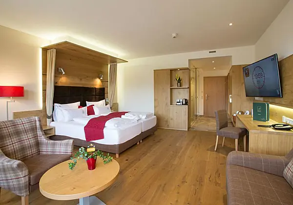 Geräumige Juniorsuite (40m²) mit Panoramablick im Hotel Schütterhof in Schladming Dachstein