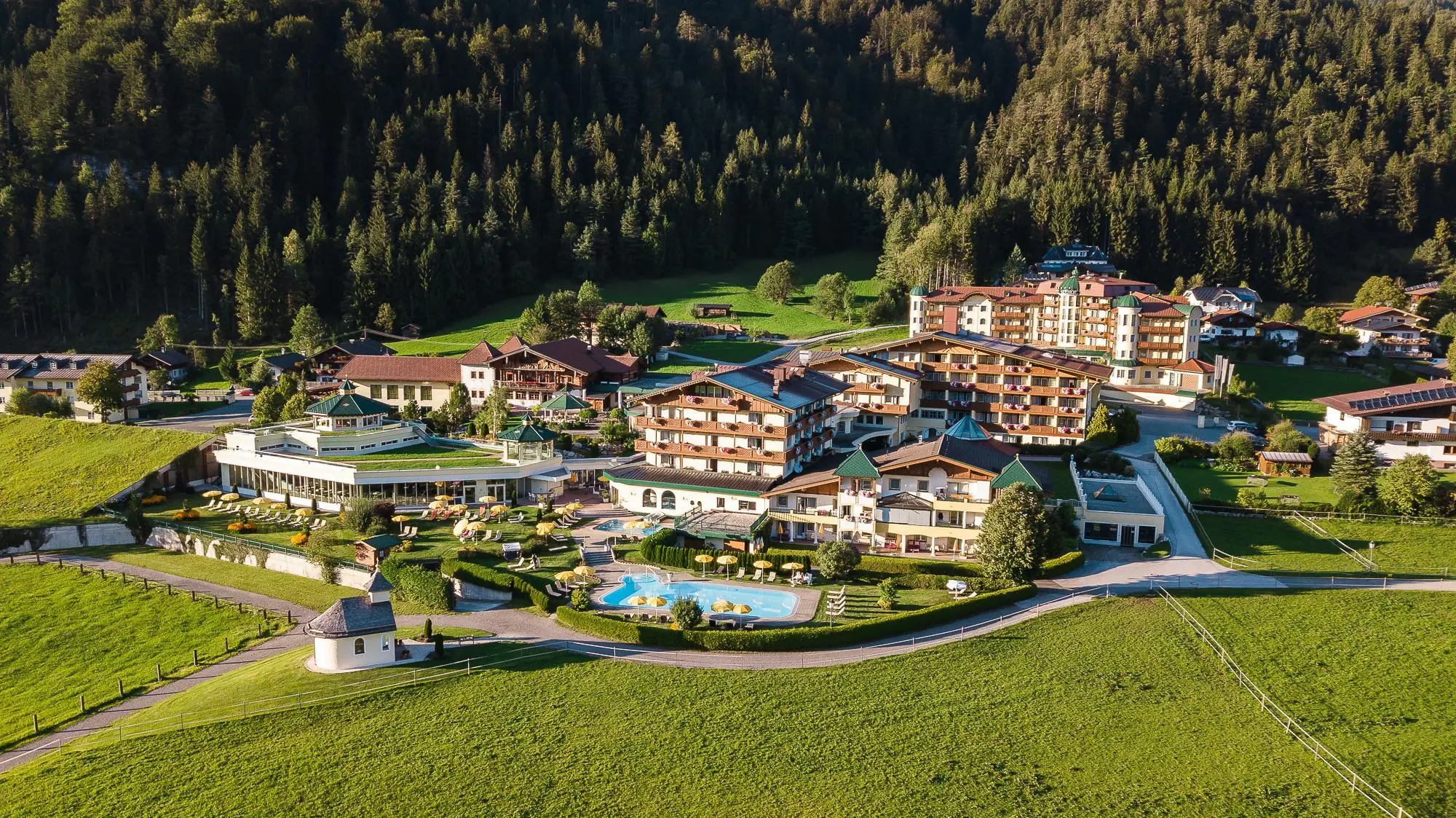 Seehof Aussenansicht Sommer