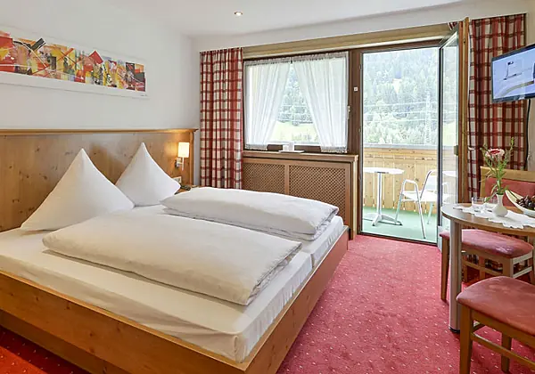 Ein Standardzimmer im Hotel Sonnblick