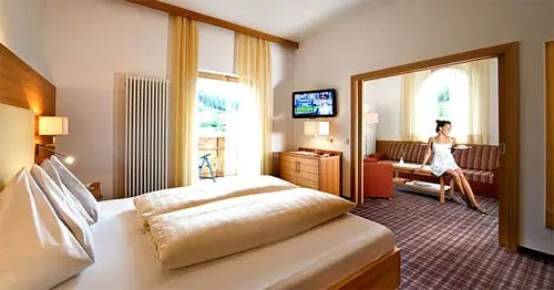 Eine Suite im Hotel Sonnenhof