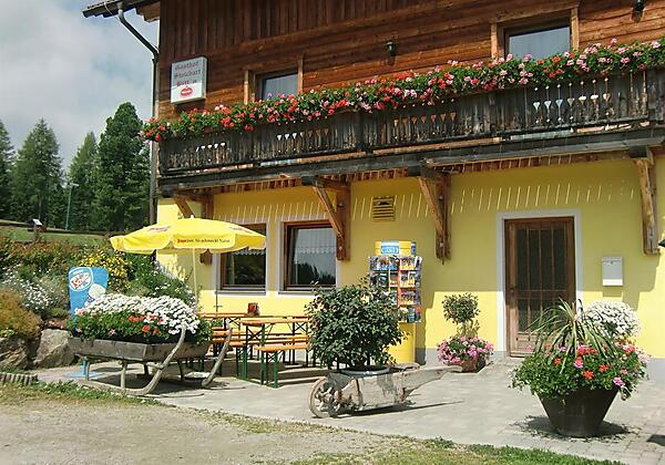 Hotel Stoichart - Terrasse mit Eingangsbereich