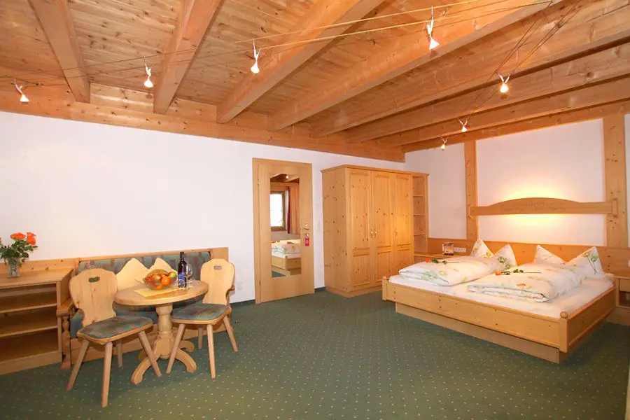 Ein Komfort Doppelzimmer im Hotel Thaneller
