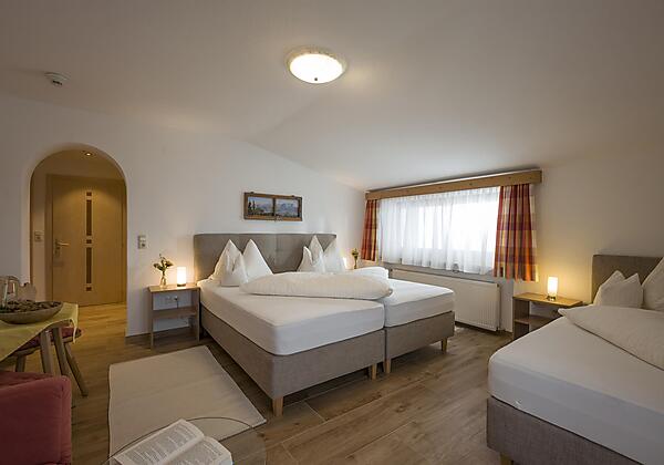 Hotel Theresia Garni - Dreibettzimmer