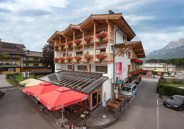 Hotel Theresia Garni Seitenansicht