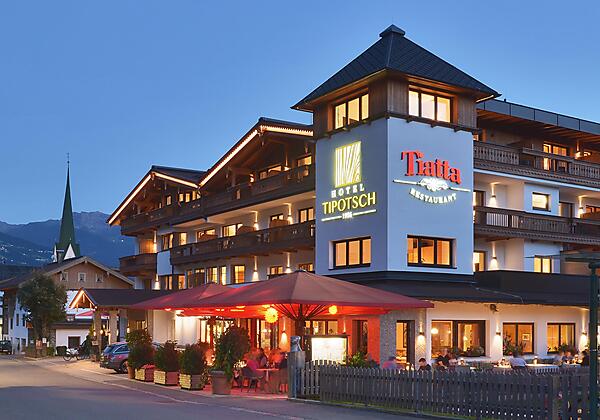 (c)Haun_Außenansicht 1_Hotel Tipotsch2022