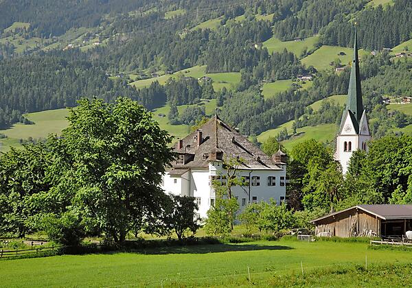 Stumm_Schloss,Kirche14-kleiner