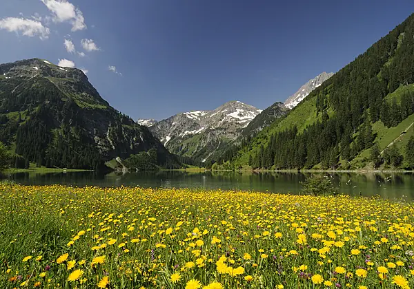 Berg-Seenlandschaft