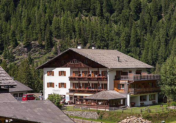 Hotel Ultnerhof im Sommer