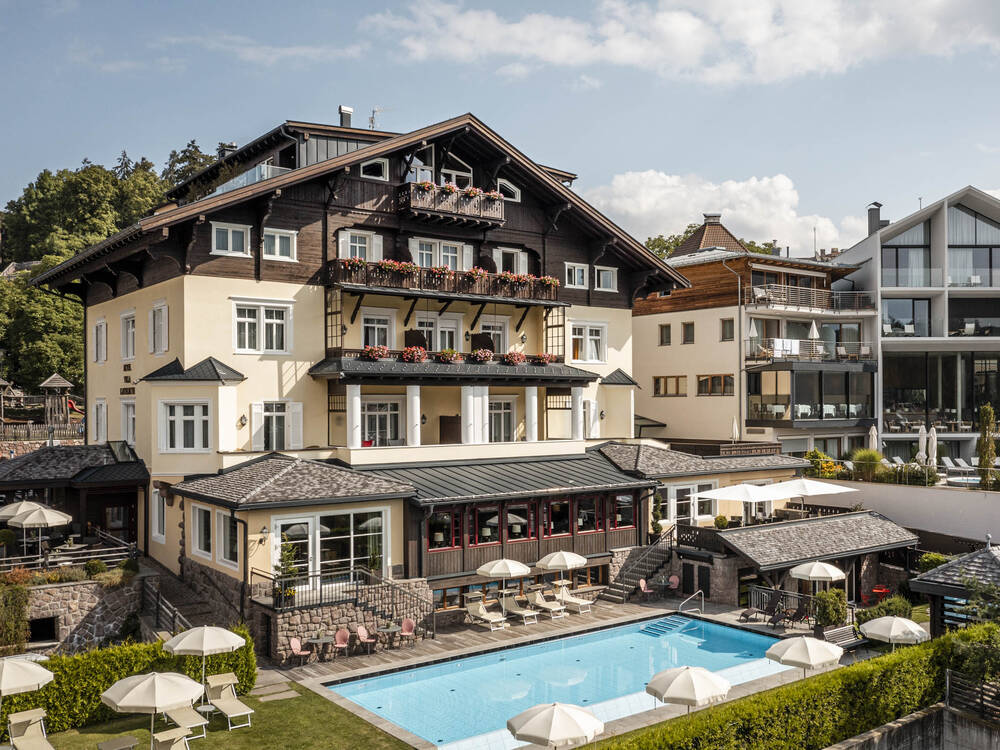 Hotel Villa Kastelruth im Sommer